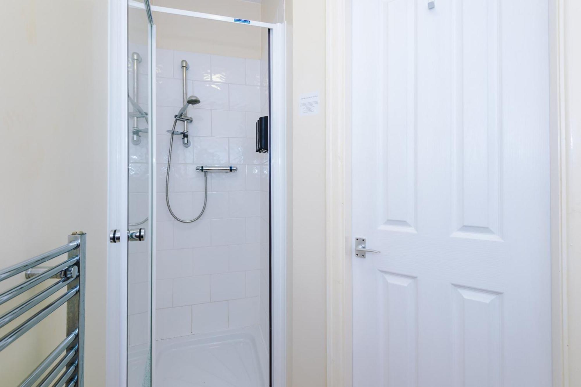 Pebbles Guest House Blackpool Luaran gambar