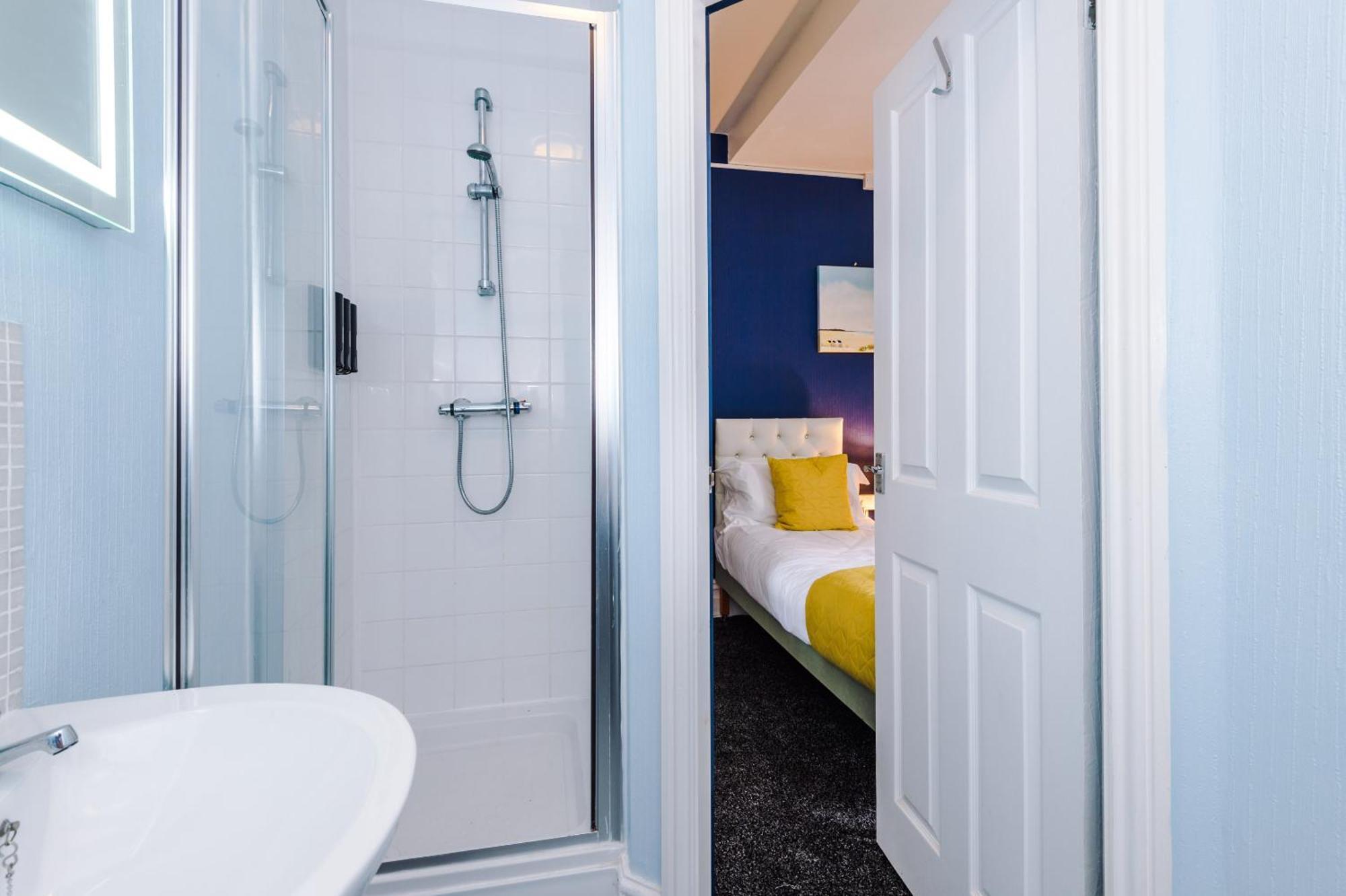 Pebbles Guest House Blackpool Luaran gambar